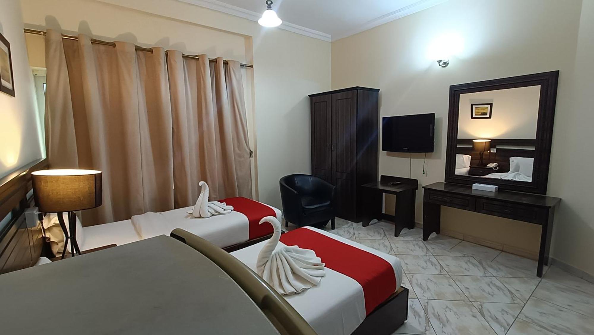 Ruwi Beach Hotel Apartments - Maha Hospitality Group Sharjah Bagian luar foto